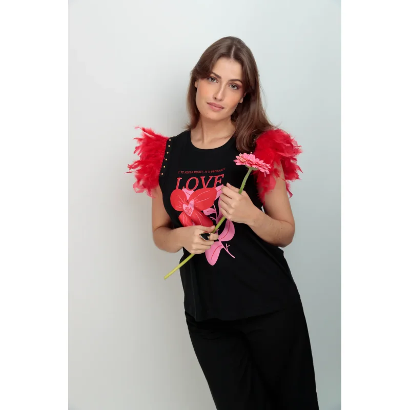 CAMISETA FLOR LOVE