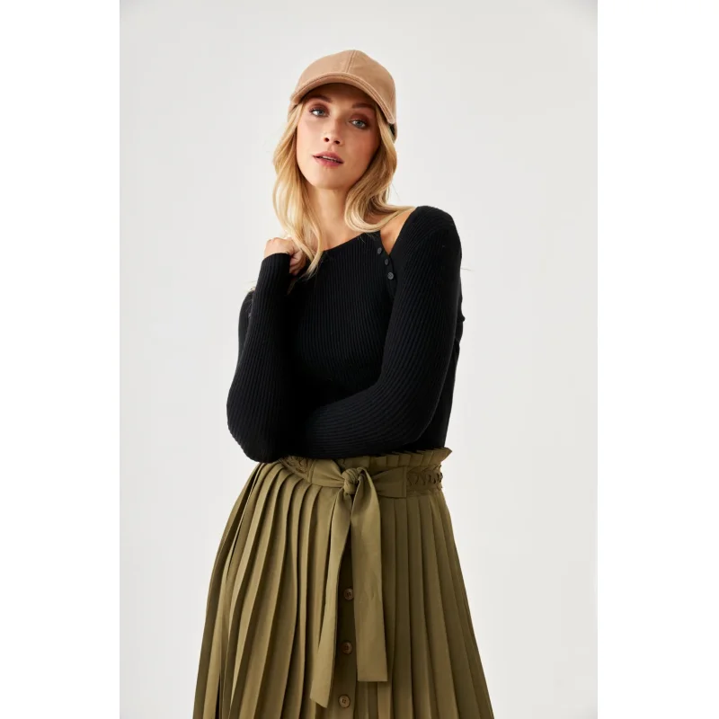 JERSEY  CUT OUT BOTONES